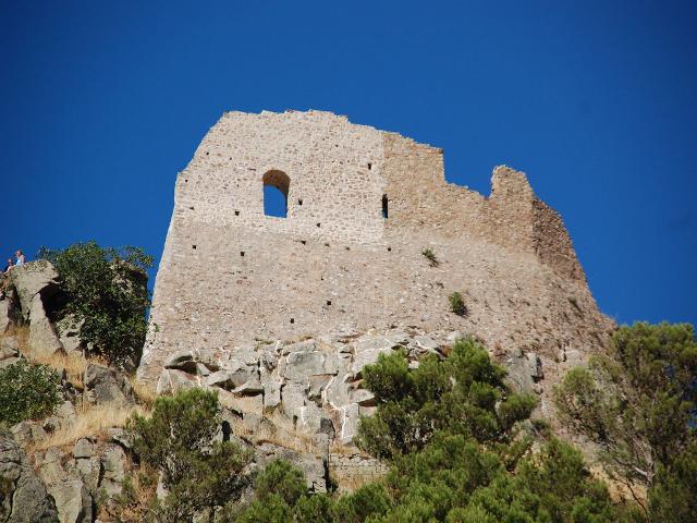 Ruderi Castello dei Ventimiglia di Geraci siculo 3